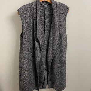 Vince Long Wool Sweater Vest, size small